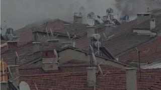 Elazığ’da metruk binada yangın