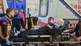 Bozuk zeminde ayağı takılan kadın yere düşerek yaralandı