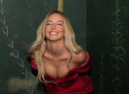 Rol arkadaşı açık açık "Göğüslerin gerçek mi?" diye sorunca...