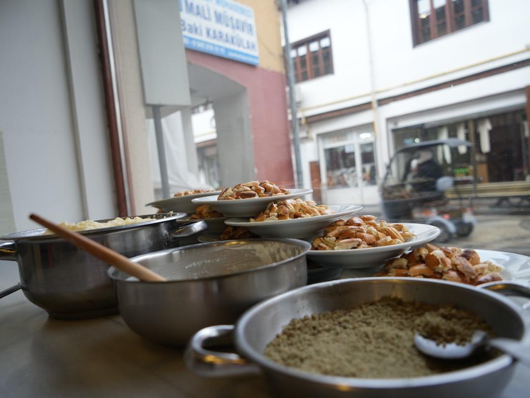 Türkülerde adı geçiyor! Fakirlikten doğan pratik yemek: Coğrafi tescilli tirit yemeği!  7