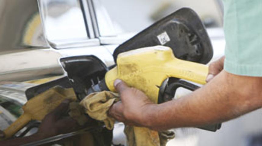 Benzinde indirim olacak mı?