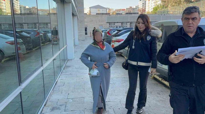 Otomobilin çarptığı yaşlı adam hayatını kaybetti