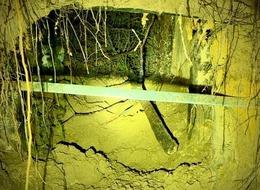 Kaçak göçmenler tünel kazarak Polonya'ya geçti