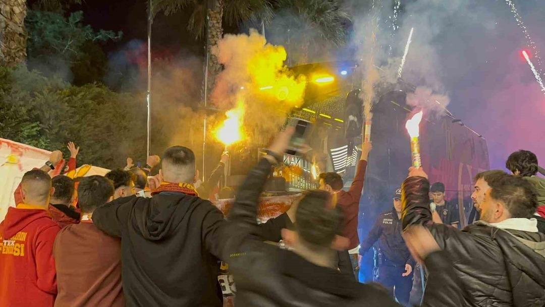 Galatasaray, Antalya’da Şampiyonlar Ligi müziğiyle karşılandı 1