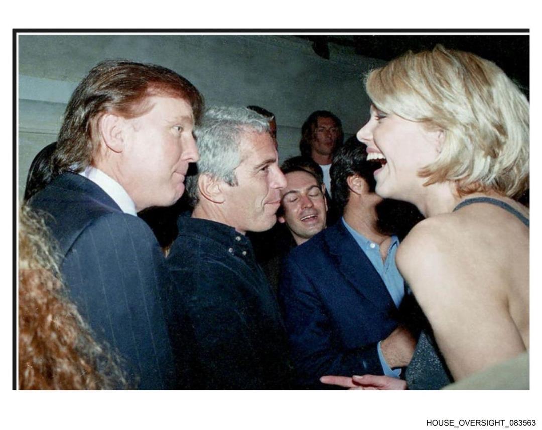 Epstein ın albümünden Trump çıktı! 19 fotoğraftaki isimler şok etti 2