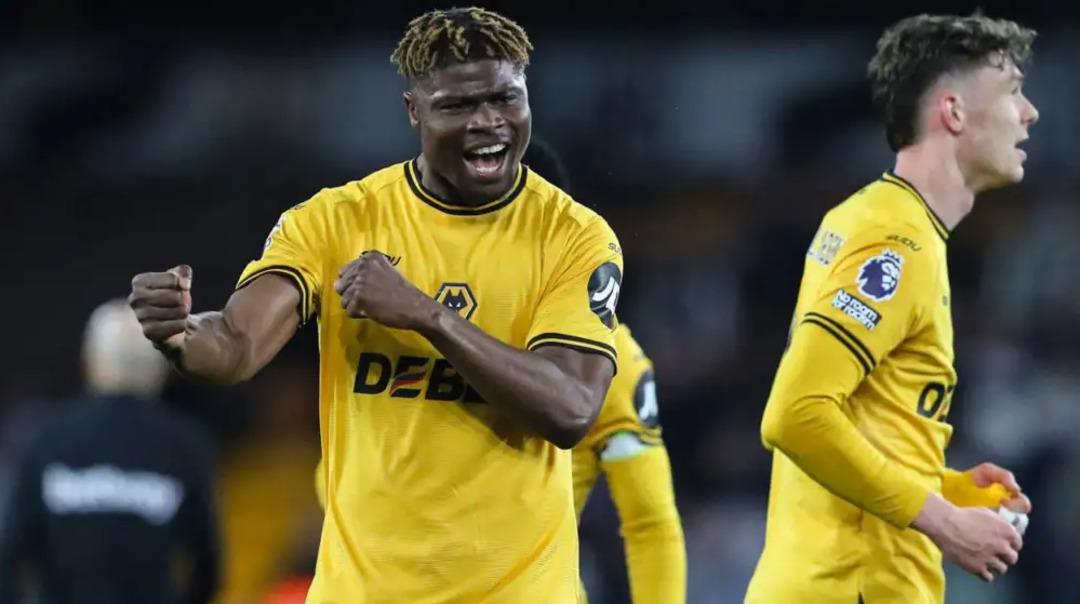 Premier Lig de yüzyılın çöküşü! İngiliz devi iflas bayrağını çekti: Tüm takım "kelepir" fiyata satılık 2