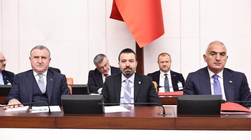 Bakan Bak: 1 milyon öğrencimizi yurtlarımızda ağırlıyoruz