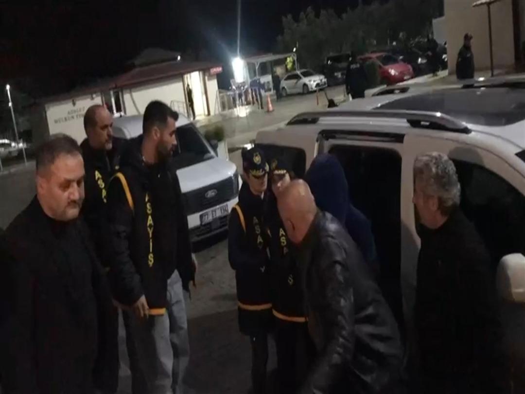 Güllü nün kızı Tuğyan Ülkem Gülter in sağlık kontrolündeki görüntüleri ortaya çıktı! Hastane önünde kalabalık toplandı! Anne katilisin sen 5