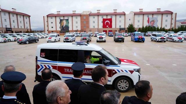 Erzincan’da emniyet ve jandarmaya 122 yeni hizmet aracı teslim edildi