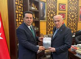 Sürpriz ziyaret! Bahçeli ile Ahmet Özer görüştü!