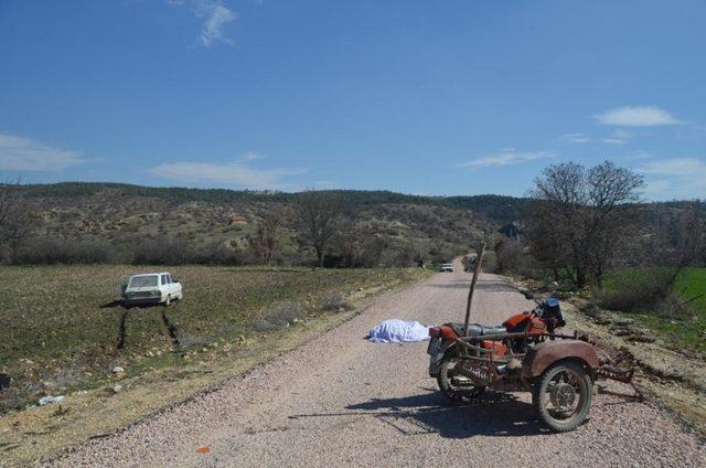 Karı koca motosiklet kazasında yaşamını yitirdi