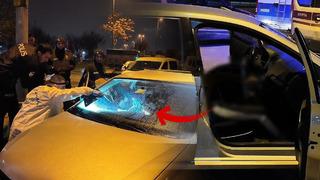 Biri arabada, biri kayalıklarda: Pendik sahilinde 100 metre arayla iki şüpheli ölüm!