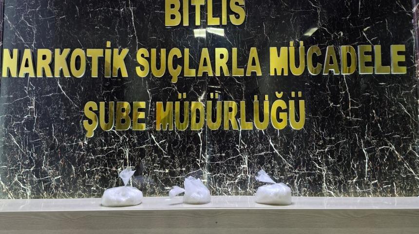 Bitlis’te 3 kilo 210 gram metamfetamin ele geçirildi
