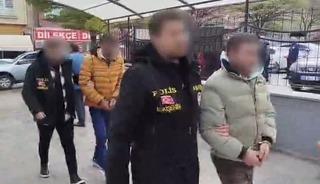 Kilitli motosikleti çalan 2 şüpheli yakalandı