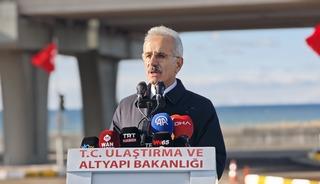 Bakan Uraloğlu, Van Çevre Yolu'nun 28 kilometrelik 2 etabının açılışını yaptı