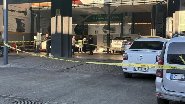 Sanayi sitesinde alacak-verecek kavgası: 4 yaralı