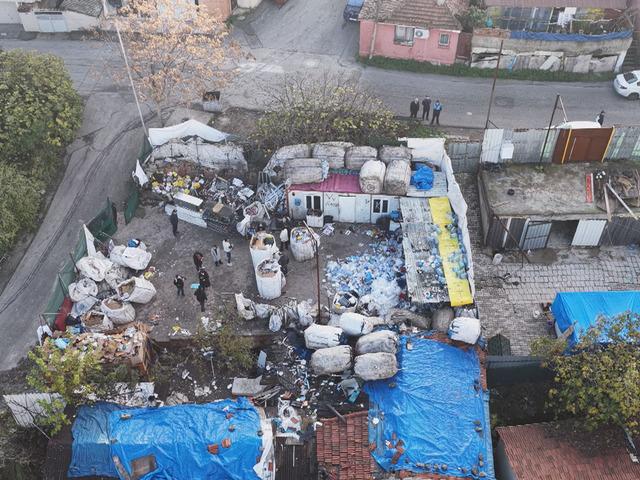 Kaçak at kesildiği iddia edilen depoya baskın