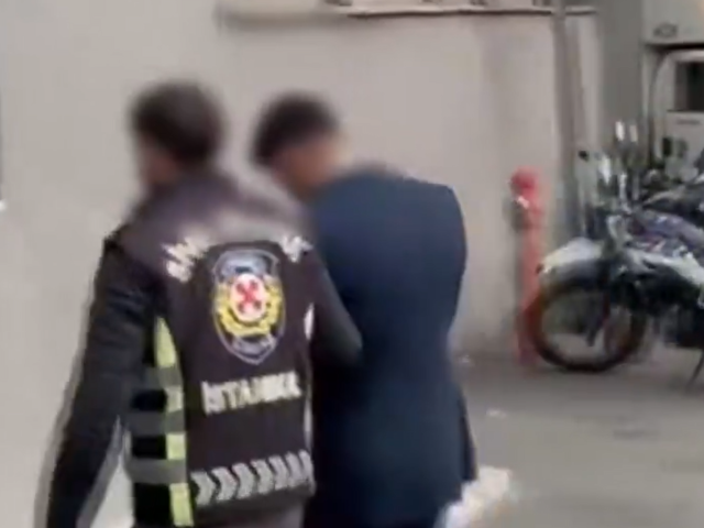 Bakan Yerlikaya duyurdu! İstanbul'da trafik güvenliğini tehlikeye sokan sürücü yakalandı