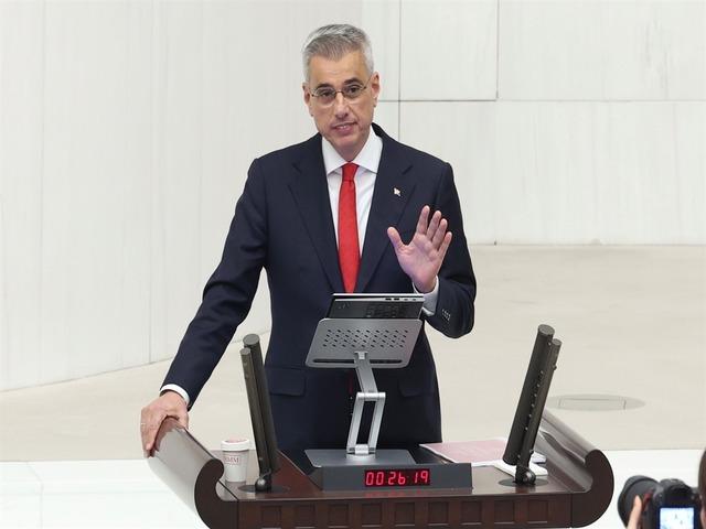 Doktorların yurt dışına gitmesi konusunda bakandan açıklama