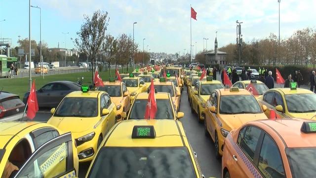  İstanbul'da taksicilerden korsan taşımacılığa karşı konvoylu eylem