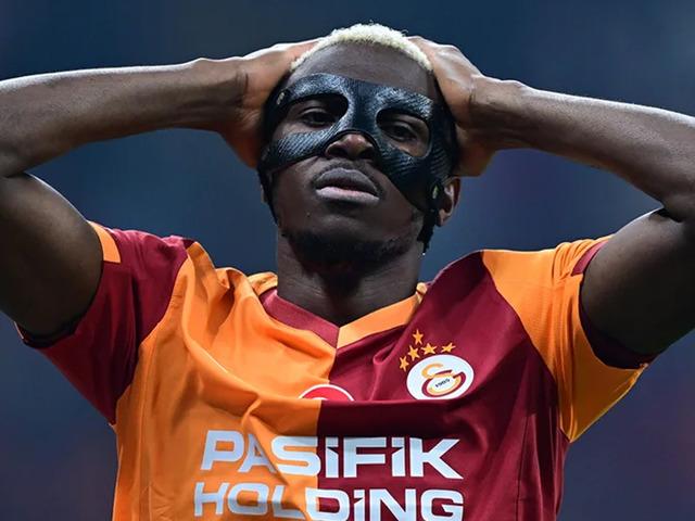 Galatasaray'a Osimhen'den kötü haber geldi!