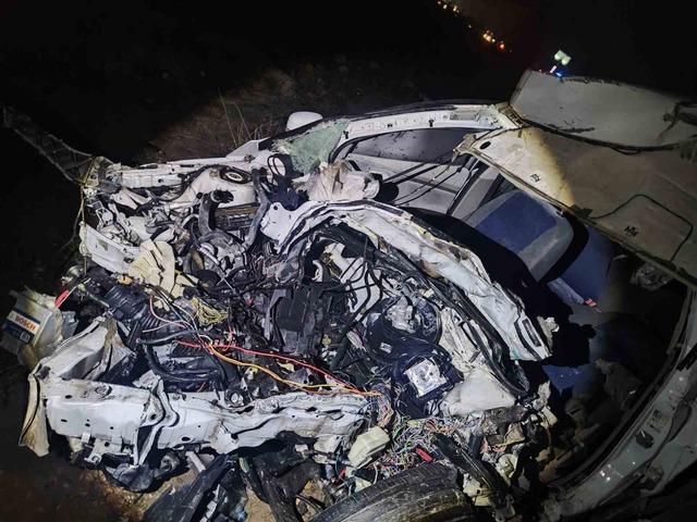 Beton mikserine &ccedil;arpan s&uuml;r&uuml;c&uuml; hayatını kaybetti 1