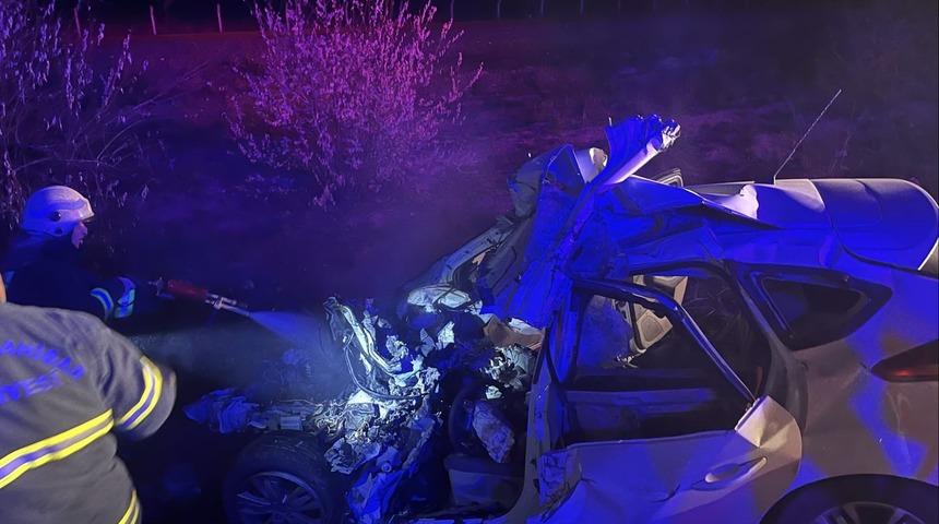 Beton mikserine &ccedil;arpan s&uuml;r&uuml;c&uuml; hayatını kaybetti