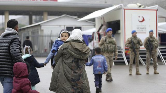 Türkiye harekete geçti! 1 Ocak'tan itibaren Suriyelilere paralı olacak