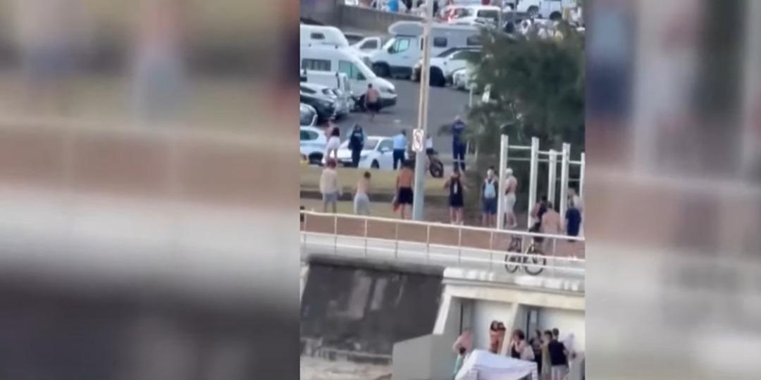 Son dakika | Dünyaca ünlü Bondi Plajı na terör saldırısı: En az 12 can kaybı, saldırgan da öldü! Avustralya daki panik kamerada 1