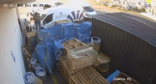 Adana&rsquo;da bir kişinin bı&ccedil;aklanarak &ouml;ld&uuml;r&uuml;ld&uuml;ğ&uuml; olayın kamera kayıtları ortaya &ccedil;ıktı 1