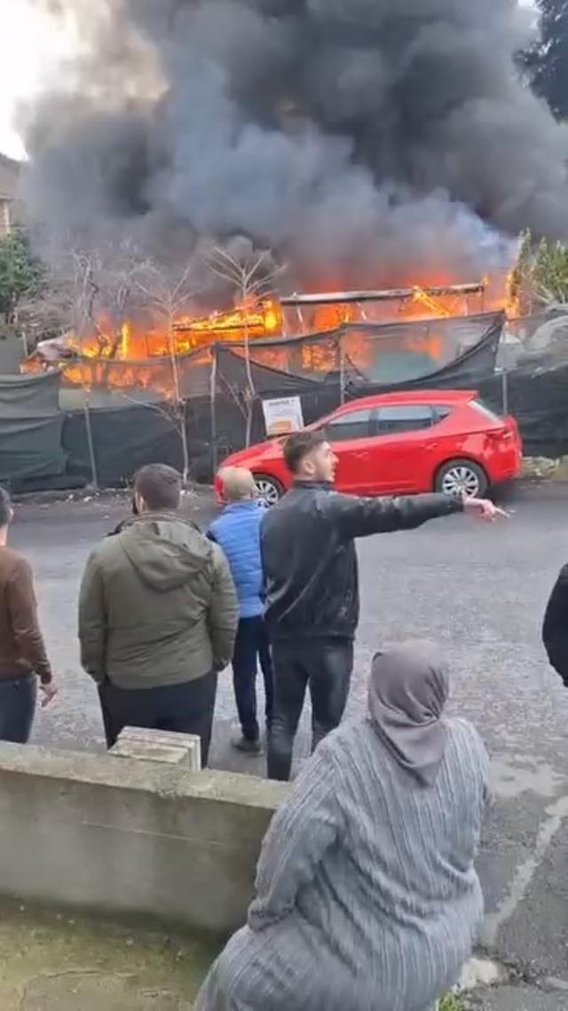 Sarıyer de iş yeri alev alev yandı 1