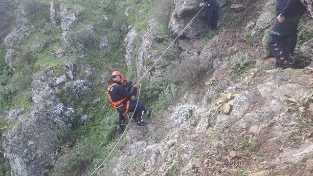 Dağda mahsur kalan vatandaş itfaiye ekiplerince kurtarıldı 2