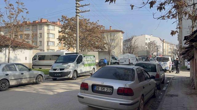 Muhtarın 10 gün boyunca haber alamadığı 74 yaşındaki şahıs evinde ölü bulundu 1