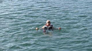 Siirt’te Aralık ortasında Botan Vadisinde suya girdiler