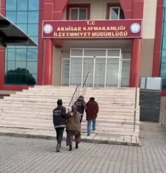 Akhisar’da uyuşturucu operasyonunda 5 tutuklama 3