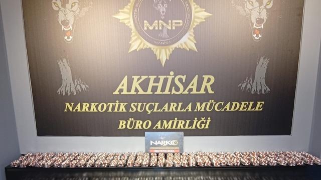 Akhisar’da uyuşturucu operasyonunda 5 tutuklama