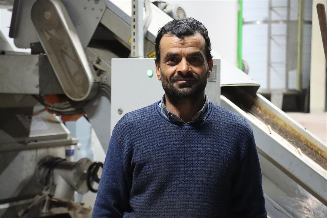 Muhtar tesis kurdu: Mahalleli başka ile gitmekten vazgeçti 13