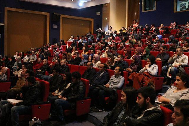 Anadolu Selçukluları paneli AKM’de düzenlendi