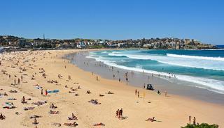 Ünlü plajda korku dolu anlar: Silah sesleri yükseldi!