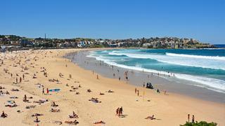 Ünlü plajda korku dolu anlar: Silah sesleri yükseldi!