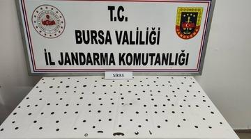 Bursa'da tarihi eser operasyonu! 143 sikke ele geçirildi, 2 zanlı yakalandı