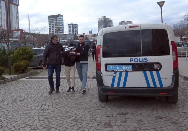 Cinayetle sonuçlanan bıçaklı kavganın zanlıları adliyeye sevk edildi 2