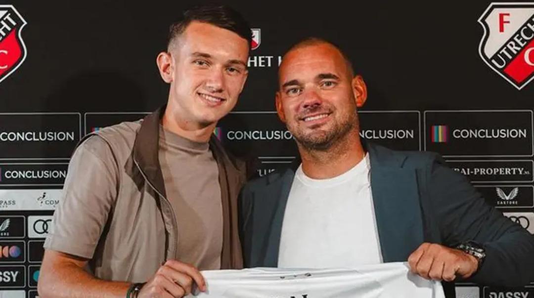 Wesley Sneijder in oğlu Jessey Sneijder, Jong FC Utrecht formasıyla profesyonel futbola adım attı! 2