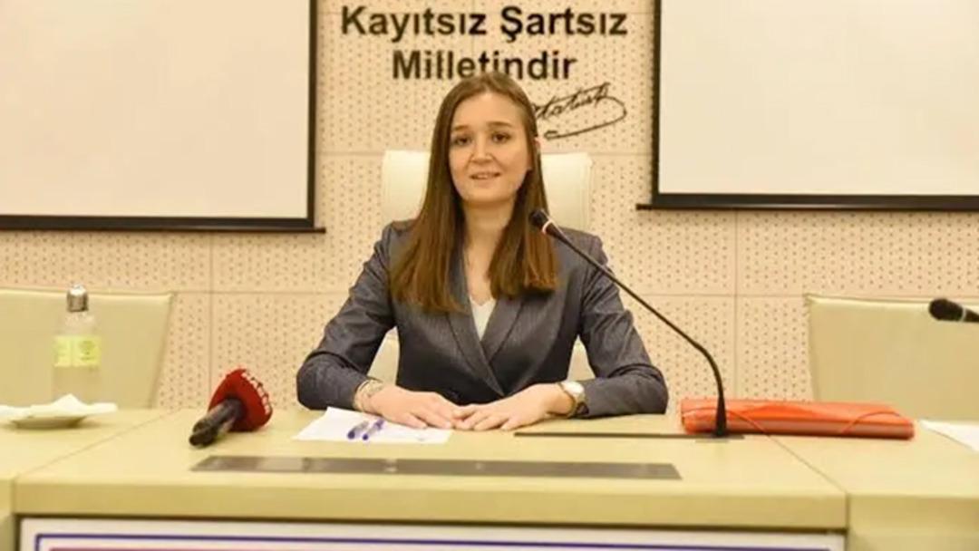 Son dakika! Şehzadeler Belediye Başkanı Gülşah Durbay, tedavi gördüğü hastanede vefat etti 1