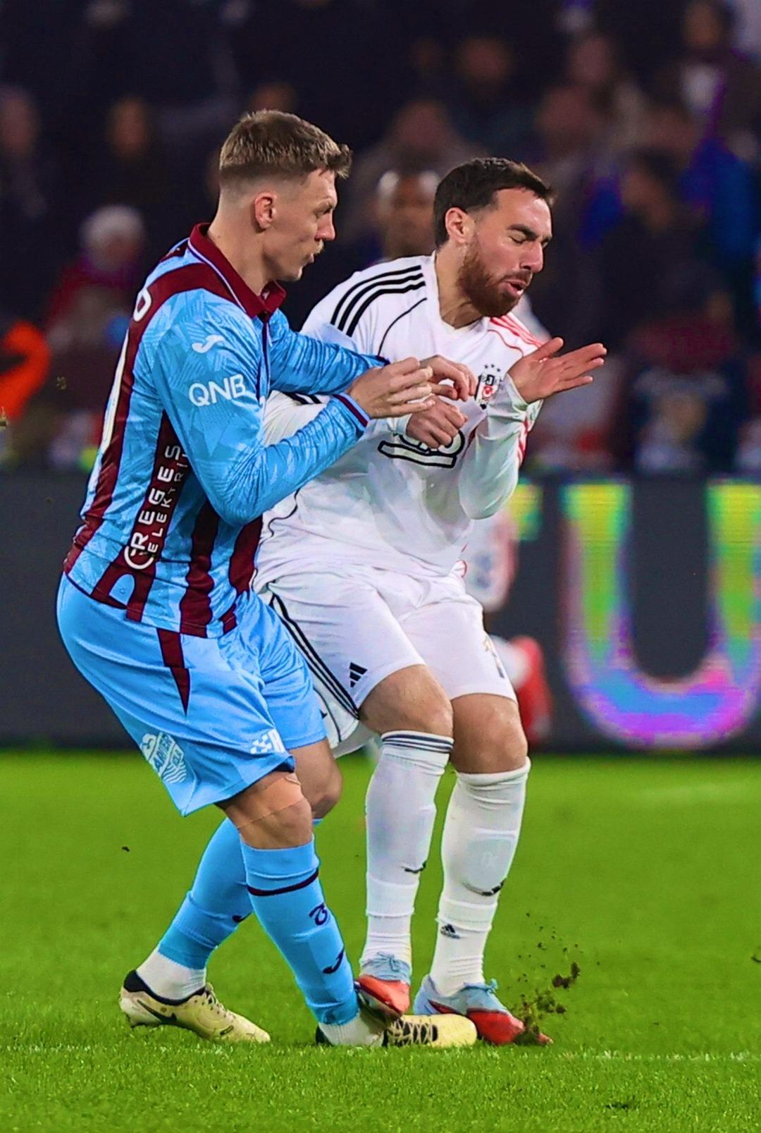 Erman Toroğlu tarihi derbide o isme yüklendi! Uçak falan gönderiyorsunuz, tarifeli binsin gelsin 4