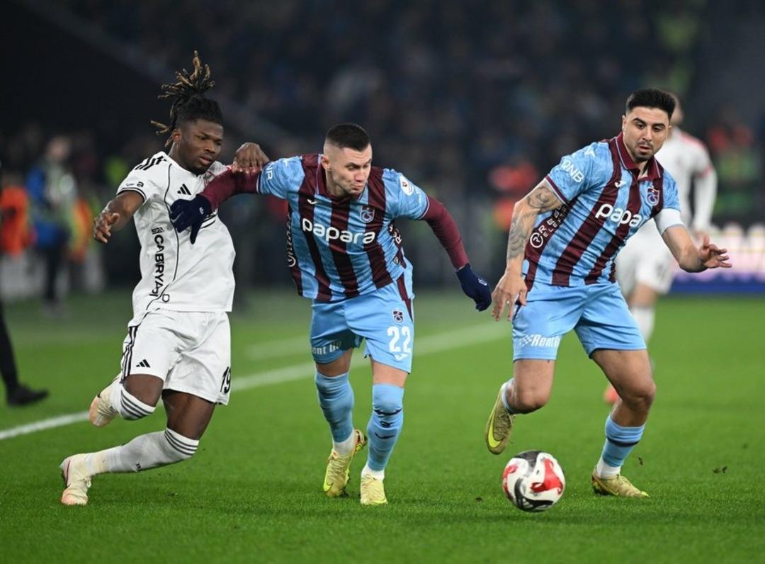 (Özet) Trabzonspor - Beşiktaş Maçı Özeti ve Tüm Önemli Anları 10
