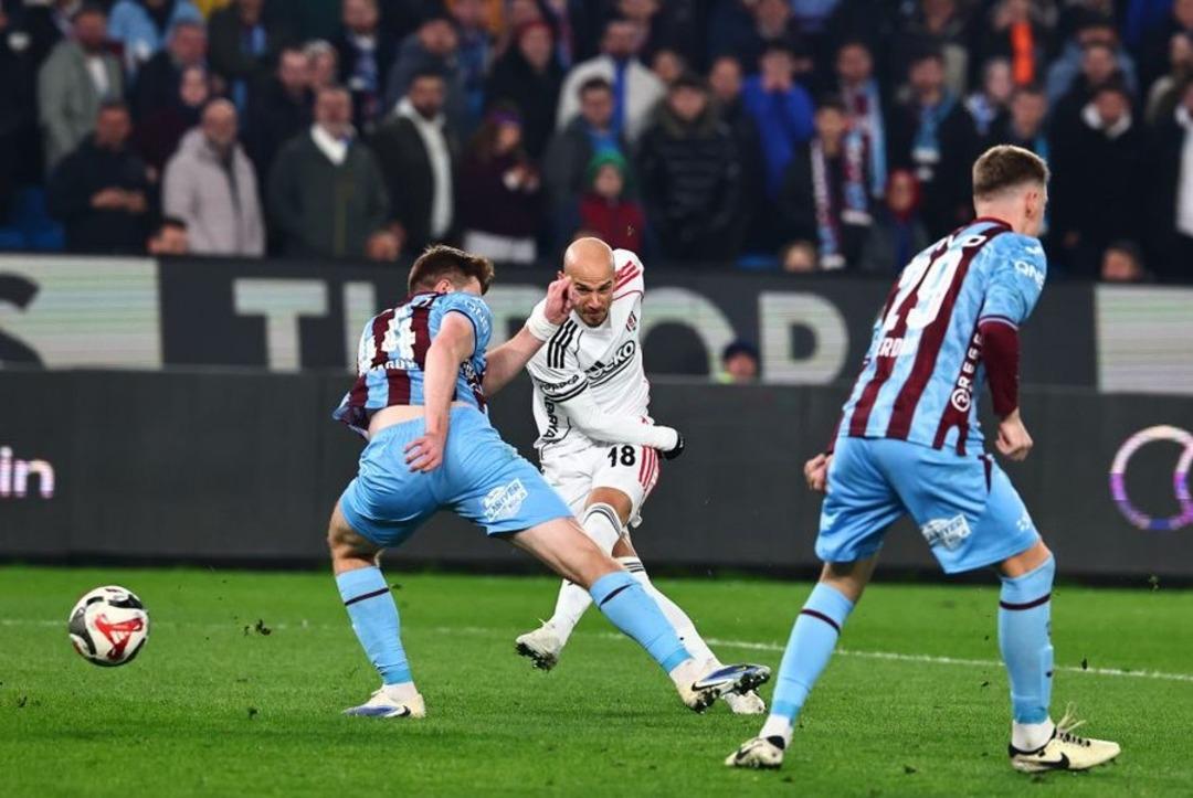 (Özet) Trabzonspor - Beşiktaş Maçı Özeti ve Tüm Önemli Anları 6