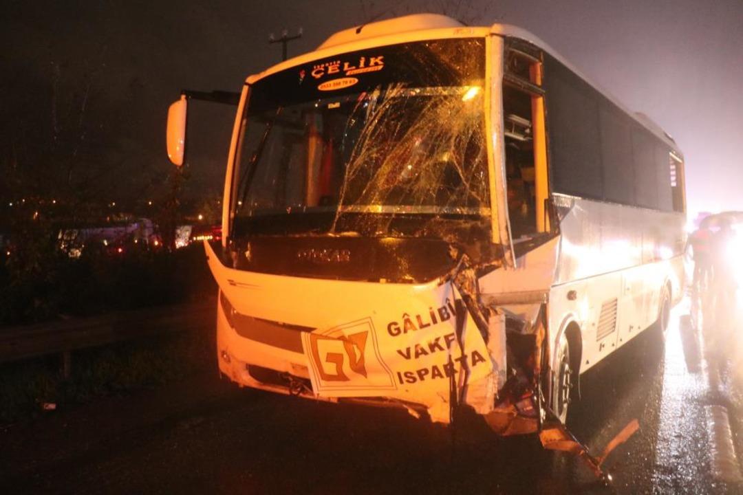 D-650 kara yolunda zincirleme kaza: 12 yaralı 3