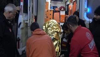 Dağda mahsur kalan 2 kişi askeri helikopterle kurtarıldı