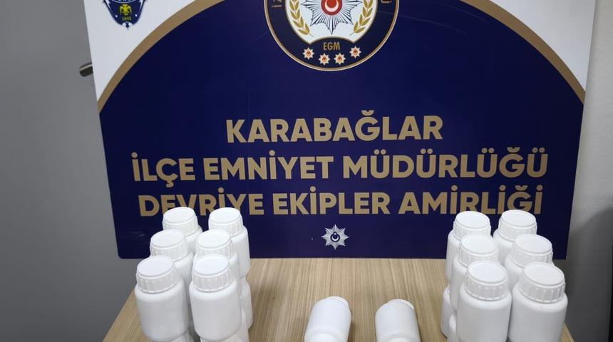 İzmir'deki uyuşturucu operasyonunda 2 kişi g&ouml;zaltına alındı